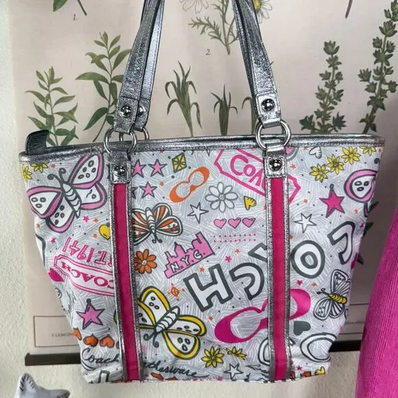 Vintage Y2k Coach Poppy Graffiti Tote Shoulder Bag Butterfly Charm Cutecore - Picture 6 of 14